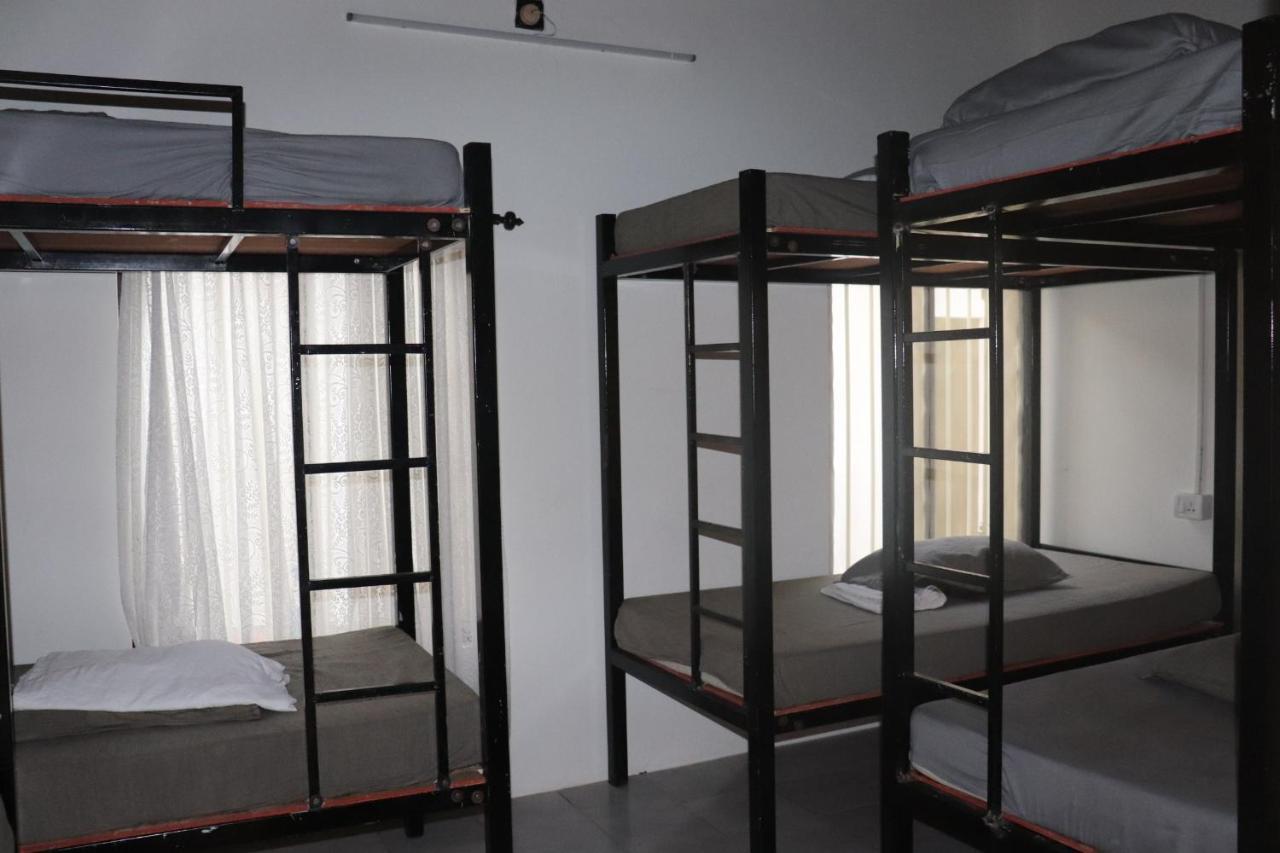 Piggy Hostel Varkala Esterno foto