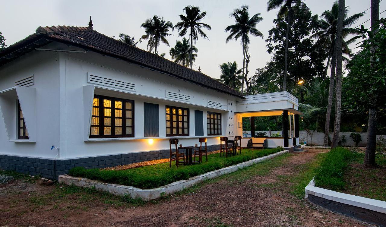 Piggy Hostel Varkala Esterno foto